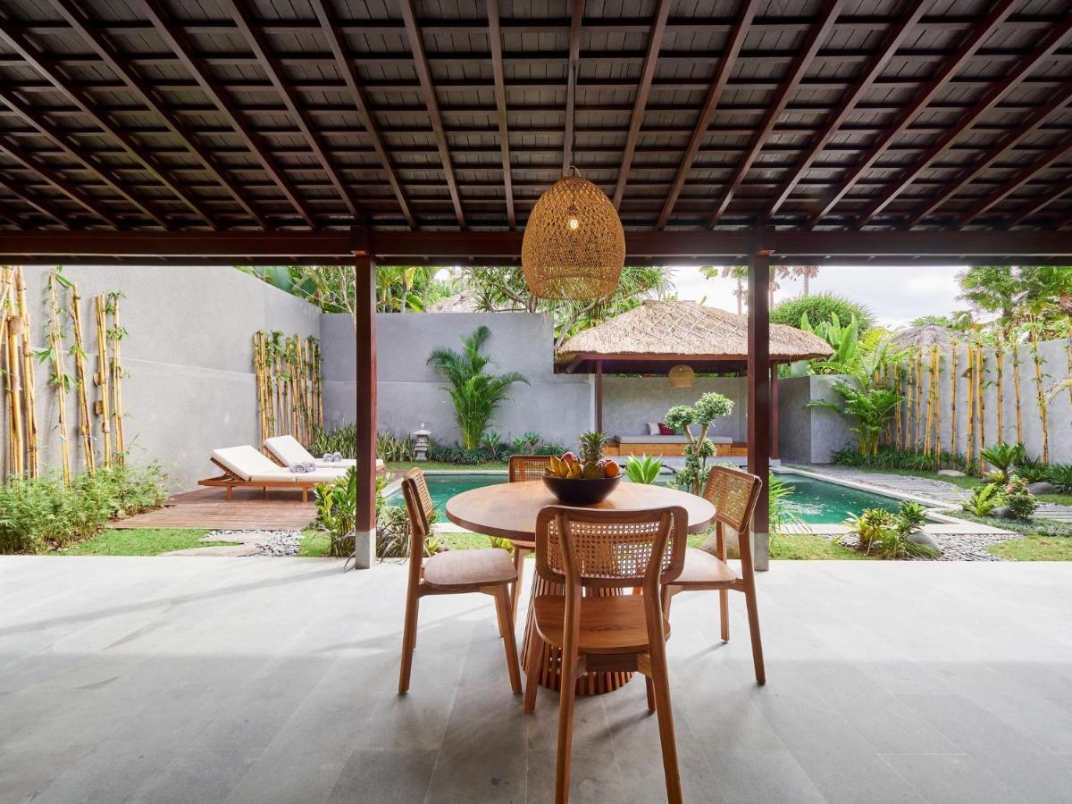 Bumbak Park Villas Canggu Екстериор снимка
